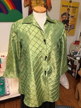 Chartreuse Green Satin Quilt-Pattern Button Front and Back Smock Top